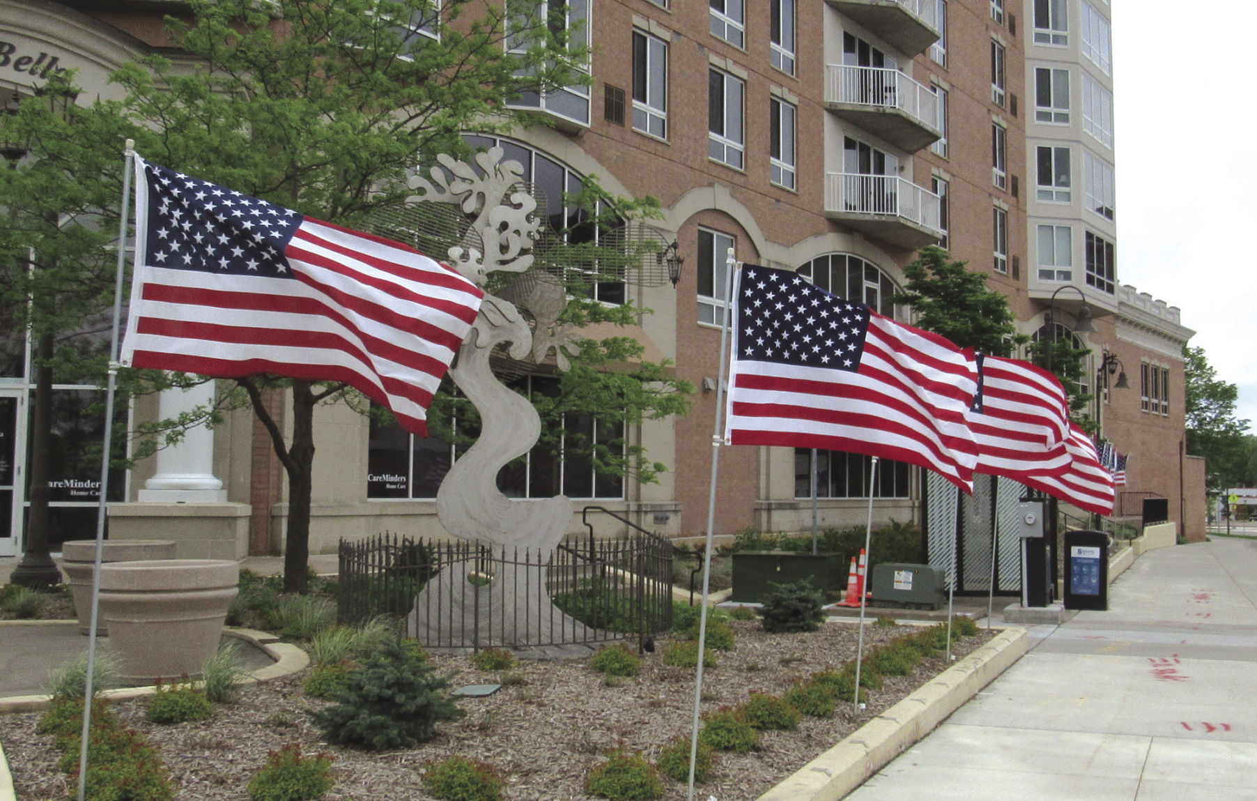 flag ave